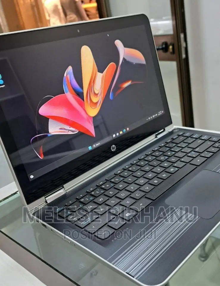 New Laptop HP Pavilion X360 8GB Intel Core I5 SSD 128GB