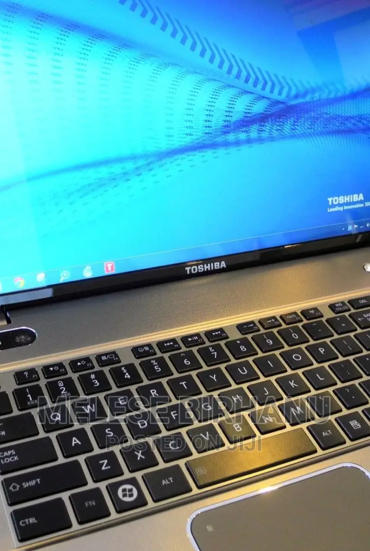 New Laptop Toshiba Satellite P850 4GB Intel Core I5 HDD 320GB