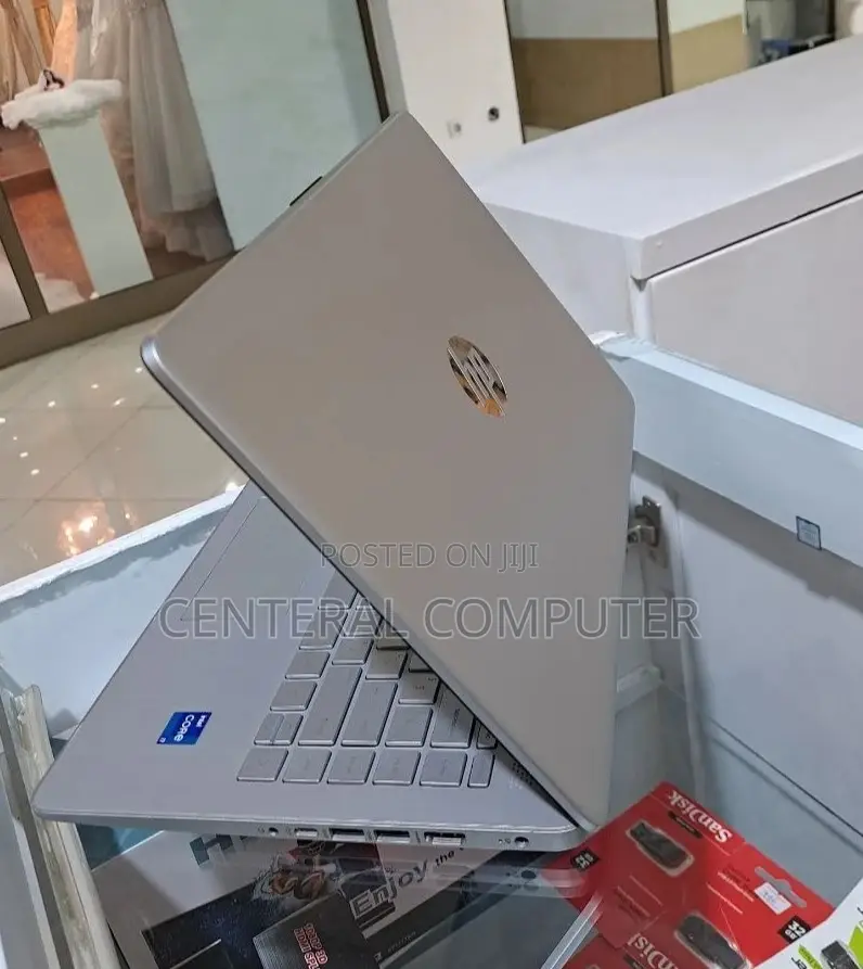 New Laptop HP Stream Notebook 16GB Intel Core I7 SSD 512GB