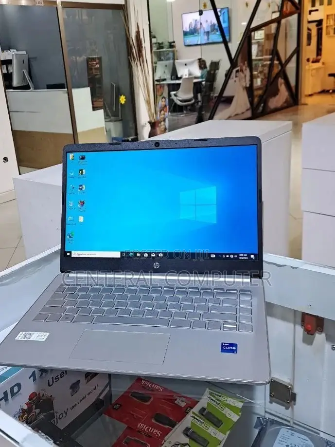 New Laptop HP Stream Notebook 16GB Intel Core I7 SSD 512GB