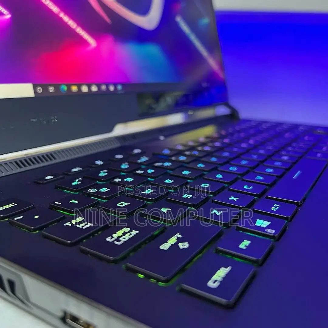 New Laptop Asus ROG Strix SCAR 15 32GB Intel Core I9 SSD 1T