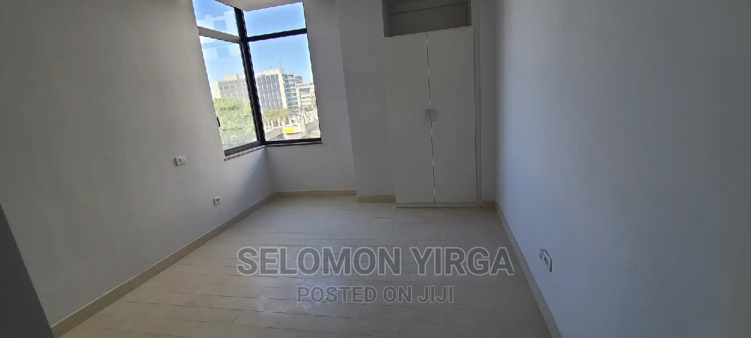 2bdrm Apartment in አድስ አበባ, Bole for rent