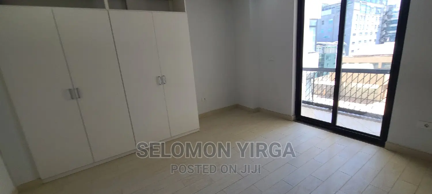 2bdrm Apartment in አድስ አበባ, Bole for rent