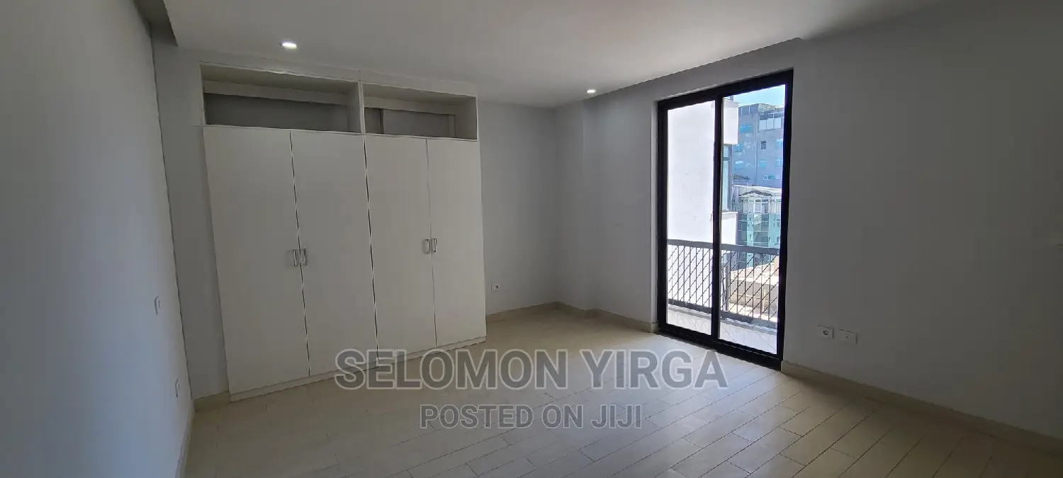 2bdrm Apartment in አድስ አበባ, Bole for rent