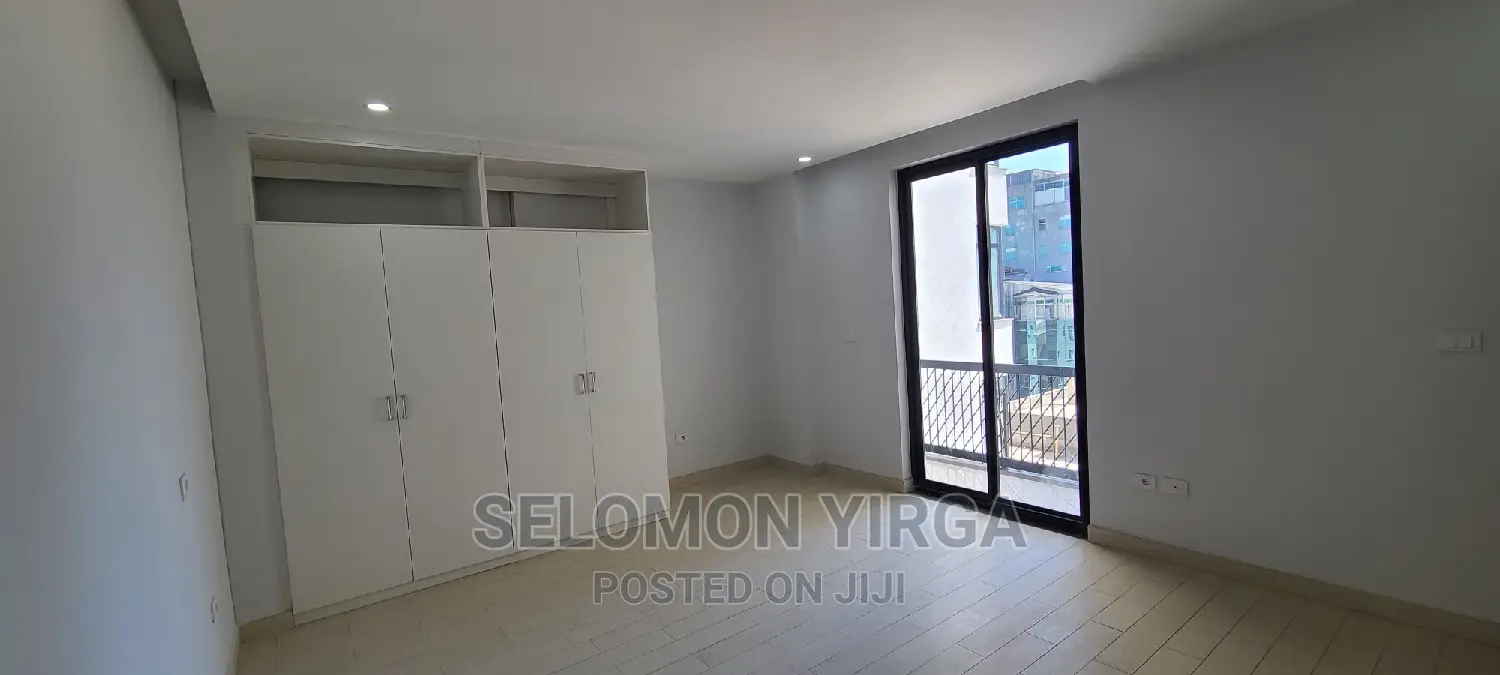 2bdrm Apartment in አድስ አበባ, Bole for rent