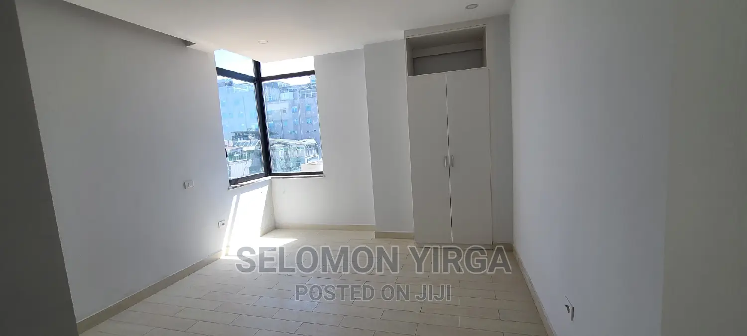 2bdrm Apartment in አድስ አበባ, Bole for rent