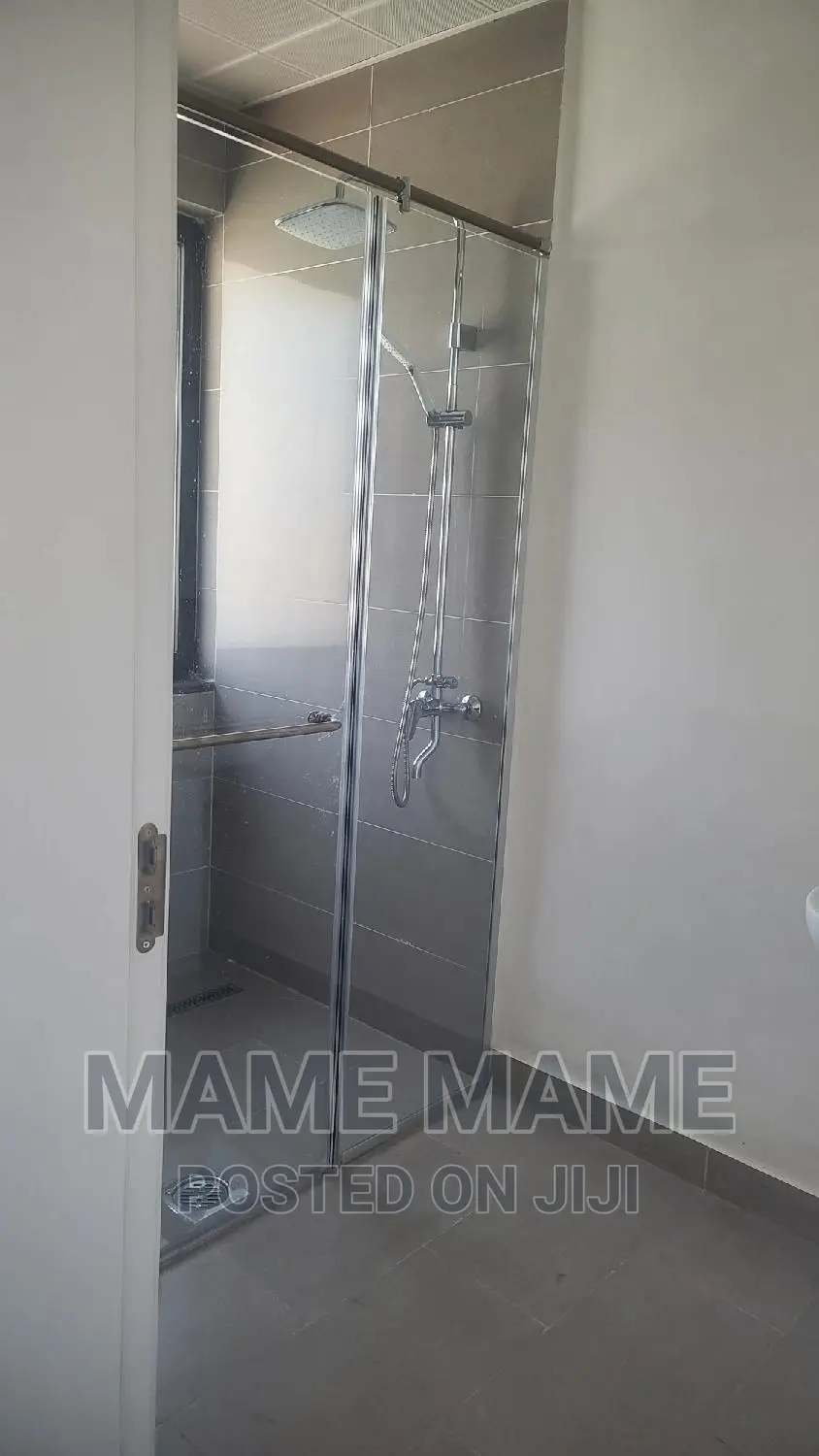 Furnished 3bdrm Penthouse in Addis Abeba, Bole for sale