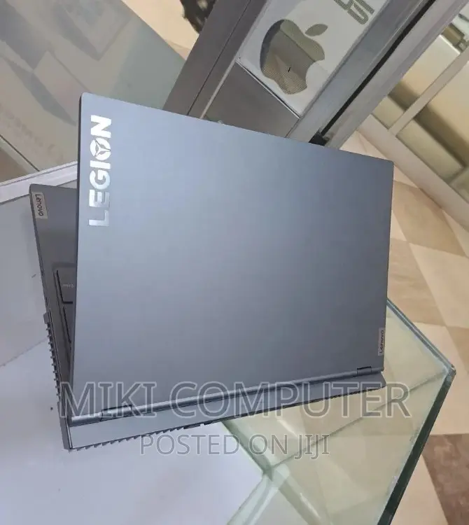 New Laptop Alienware M17x R2 16GB Intel Core I9 SSD 1T