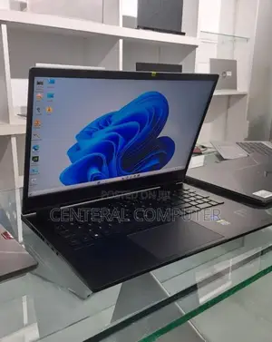 New Laptop HP Omen 16 16GB Intel Core I7 SSD 32GB