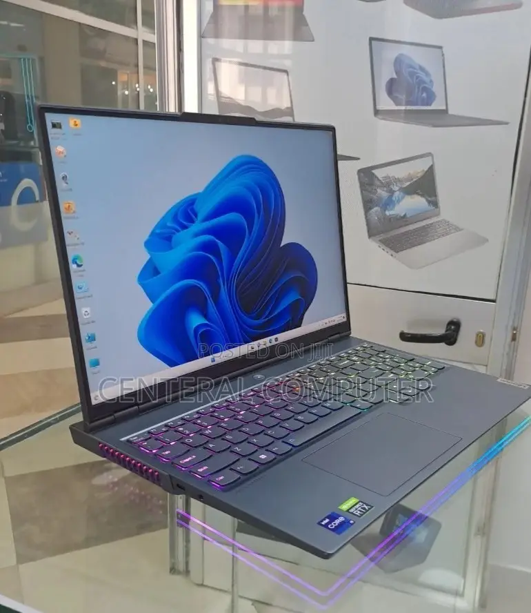 New Laptop Lenovo Legion Y545 16GB Intel Core I9 SSD 512GB