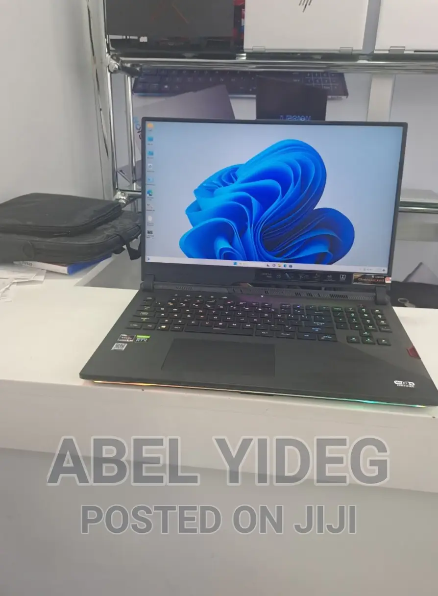 New Laptop Asus 32GB AMD Ryzen 9 SSD 1T