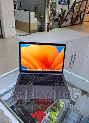 Photo - New Laptop Apple MacBook Air 2020 M1 8GB Apple M1 Pro SSD 256GB