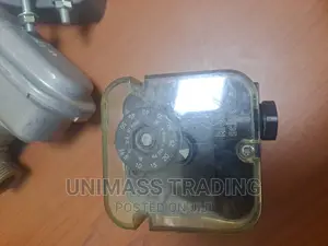 Krom/Shrode Air Blower Switch (0-50kpa)