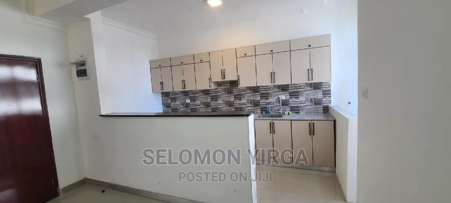 3bdrm Apartment in አድስ አበባ, Bole for rent