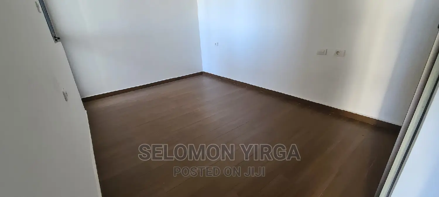 3bdrm Apartment in አድስ አበባ, Bole for rent