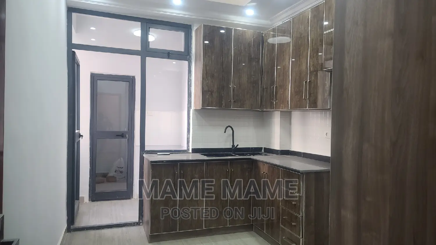 3bdrm Apartment in Addis Abeba, Bole for rent