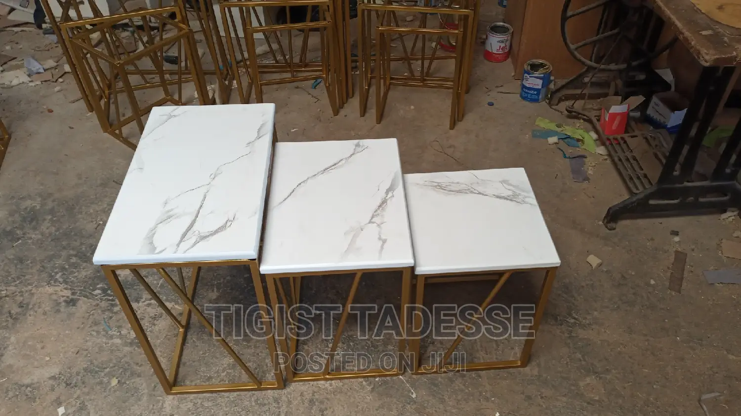 Coffee Table With 3 Set