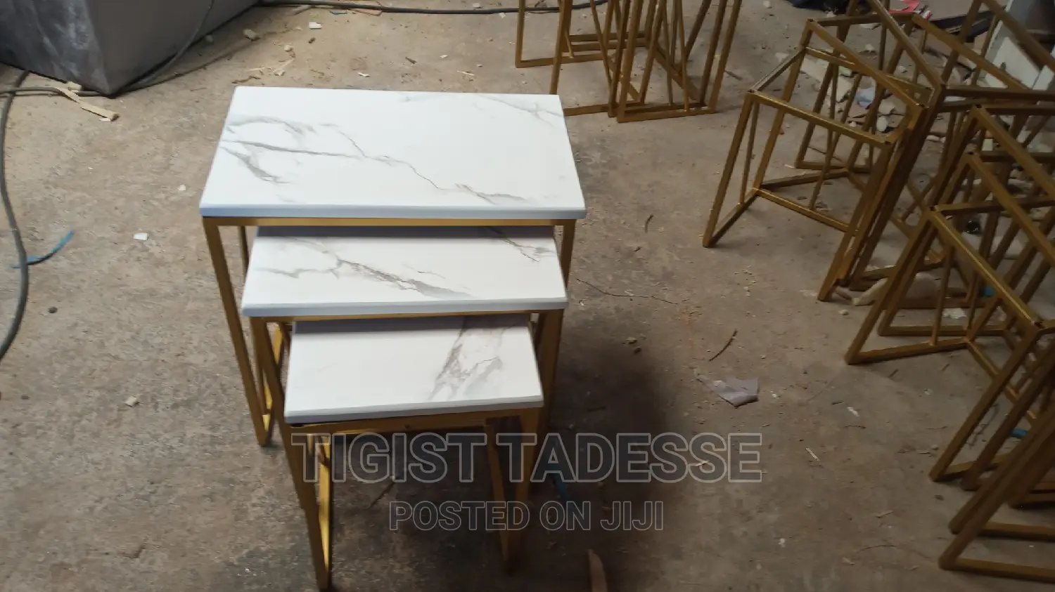 Coffee Table With 3 Set