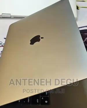 New Laptop Apple MacBook Air 2020 M1 8GB Apple M1 SSD 256GB