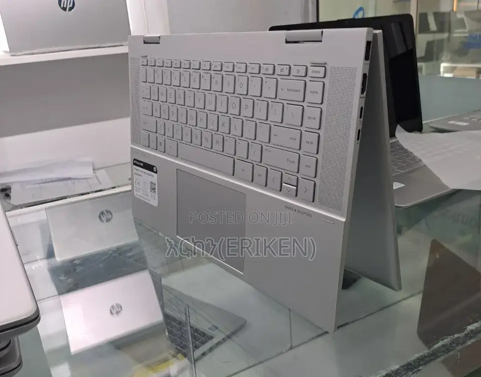 New Laptop HP Envy X360 8GB Intel Core I5 SSD 256GB