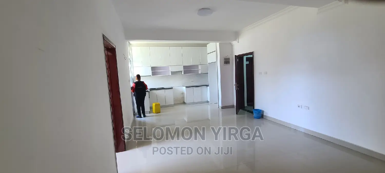 3bdrm Apartment in አድስ አበባ, Bole for rent