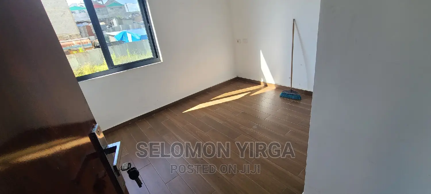 3bdrm Apartment in አድስ አበባ, Bole for rent