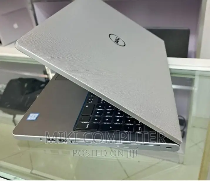 New Laptop Dell Inspiron 15 5559 12GB Intel Core I5 HDD 1T