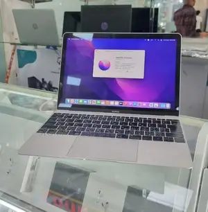 New Laptop Apple MacBook Pro 2016 8GB Intel Core M SSD 256GB