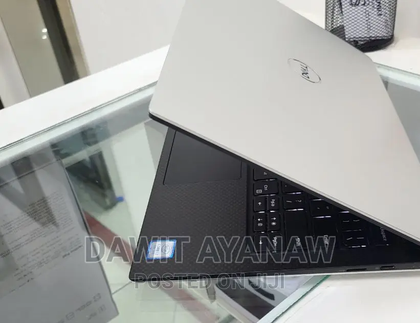 New Laptop Dell 16GB Intel Core I7 SSD 512GB