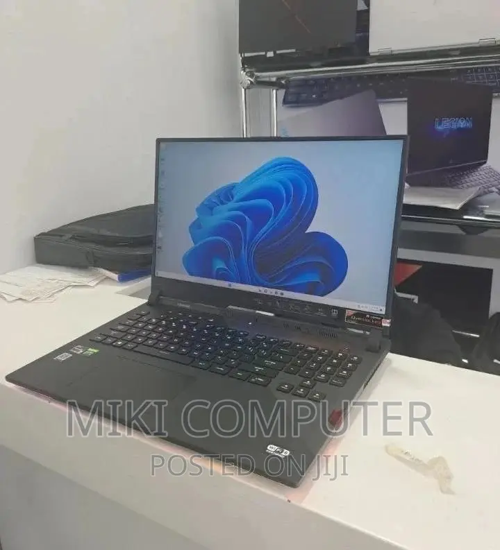 New Laptop Asus ROG Strix G15 32GB AMD Ryzen 9 SSD 1T