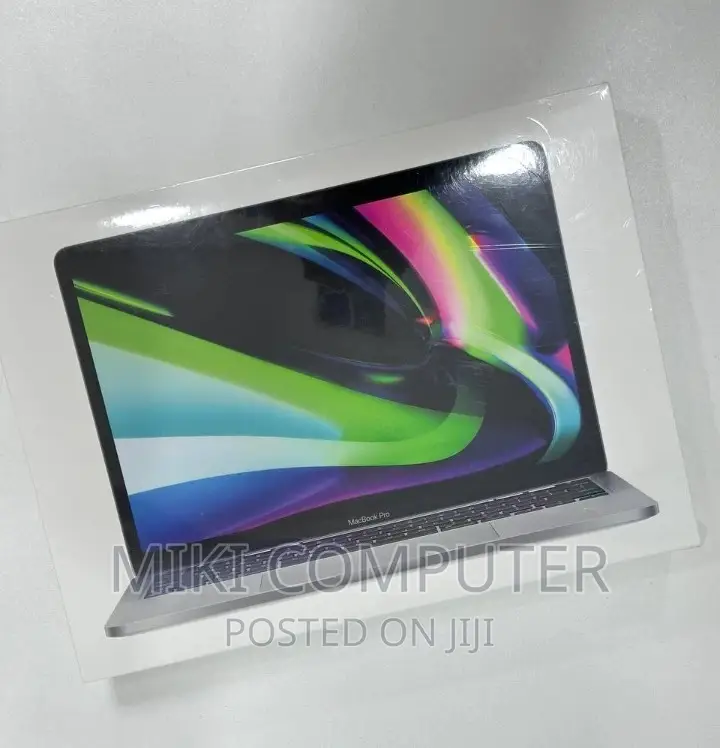 New Laptop Apple MacBook Pro 2022 M2 8GB Intel SSD 256GB