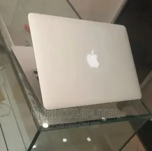 New Laptop Apple MacBook Air 2015 8GB Intel SSD 128GB