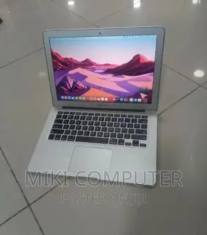 New Laptop Apple MacBook Air 2015 8GB Intel SSD 128GB