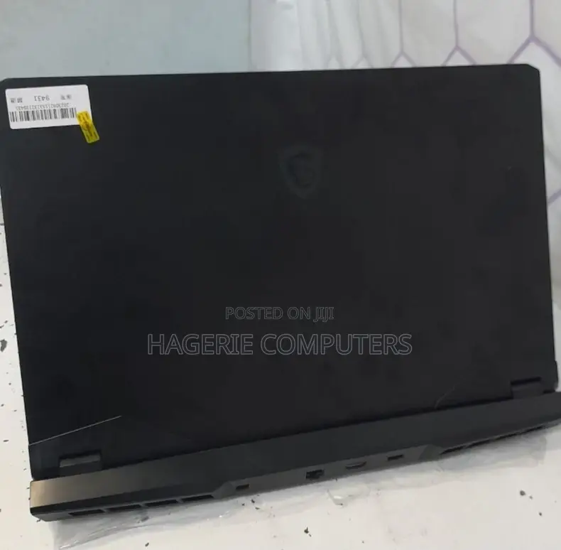 New Laptop MSI GP75 Leopard 16GB Intel Core I7 SSD 1T