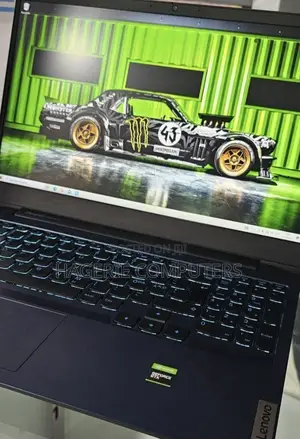 New Laptop Lenovo IdeaPad Y730 16GB Intel Core I5 SSD 512GB