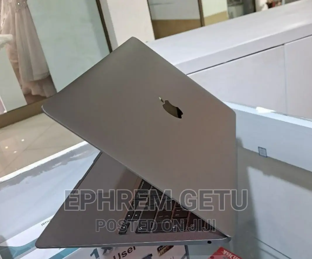 New Laptop Apple MacBook Air 2020 M1 8GB Apple M1 SSD 256GB