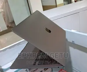 Photo - New Laptop Apple MacBook Air 2020 M1 8GB Apple M1 SSD 256GB