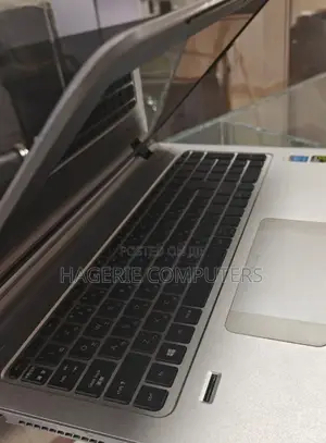 New Laptop HP Envy 15 8GB Intel Core I5 SSD 512GB