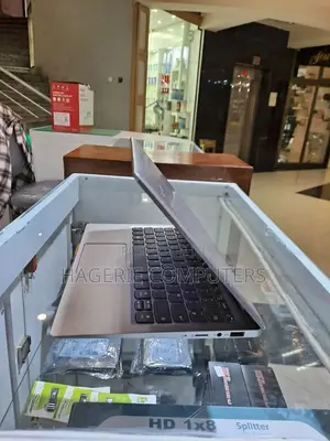 New Laptop Lenovo IdeaPad Z575 4GB Intel Core 2 Quad SSD 500GB