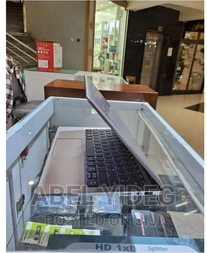 New Laptop Lenovo 8GB Intel Core 2 Quad HDD 500GB