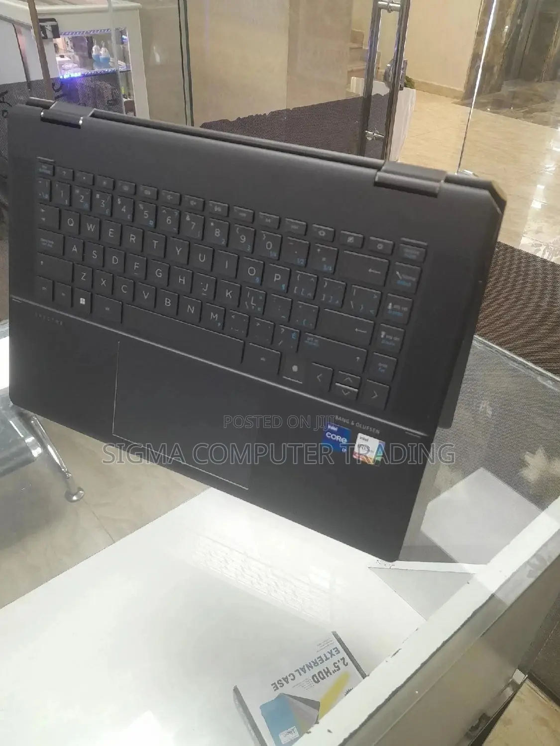 New Laptop HP Spectre 16GB Intel Core I7 SSD 1T