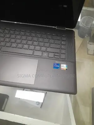 New Laptop HP Spectre 16GB Intel Core I7 SSD 1T