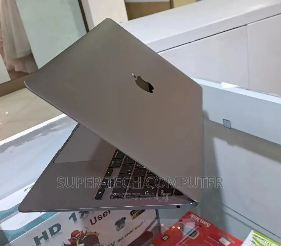 New Laptop Apple MacBook Air 2020 M1 8GB Apple M1 SSD 256GB