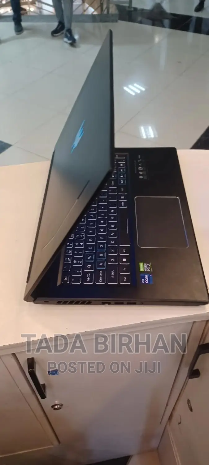 New Laptop Acer Predator Helios 300 16GB Intel Core I9 SSD 1T