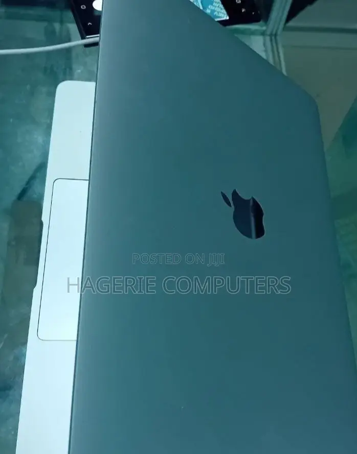 New Laptop Apple MacBook Air 2020 8GB Intel Core I5 SSD 512GB