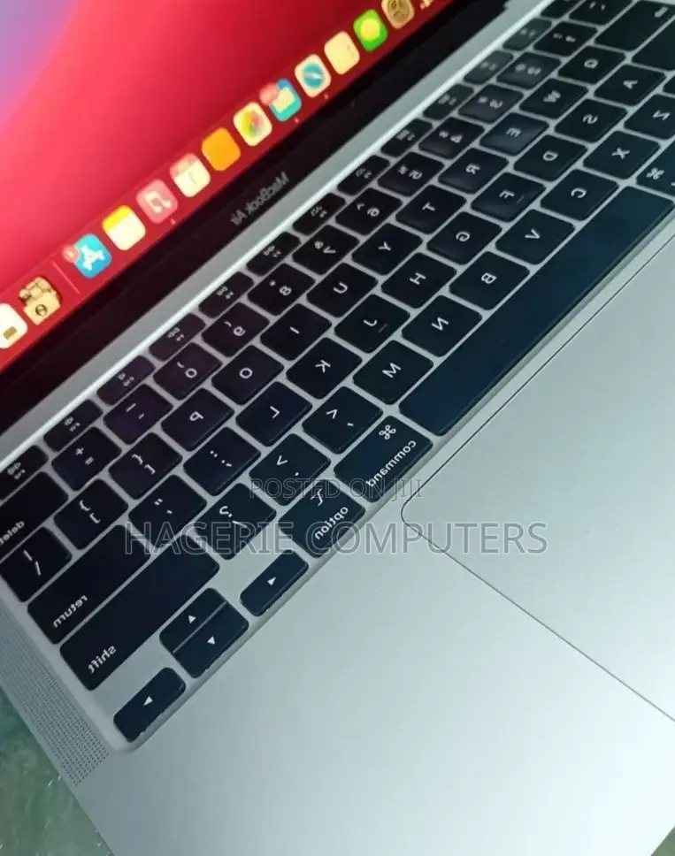 New Laptop Apple MacBook Air 2020 8GB Intel Core I5 SSD 512GB