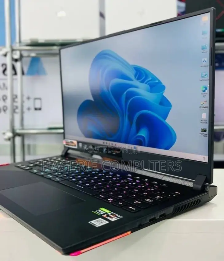 New Laptop HP Omen 17 32GB AMD Ryzen 9 SSD 1T