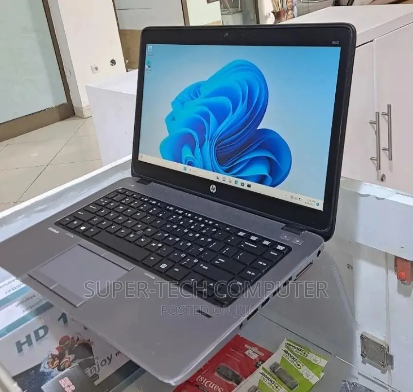 New Laptop HP EliteBook 840 G1 4GB Intel Core I5 HDD 500GB