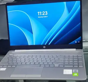 New Laptop HP Stream Notebook 8GB Intel Core I7 SSHD (Hybrid) 1T