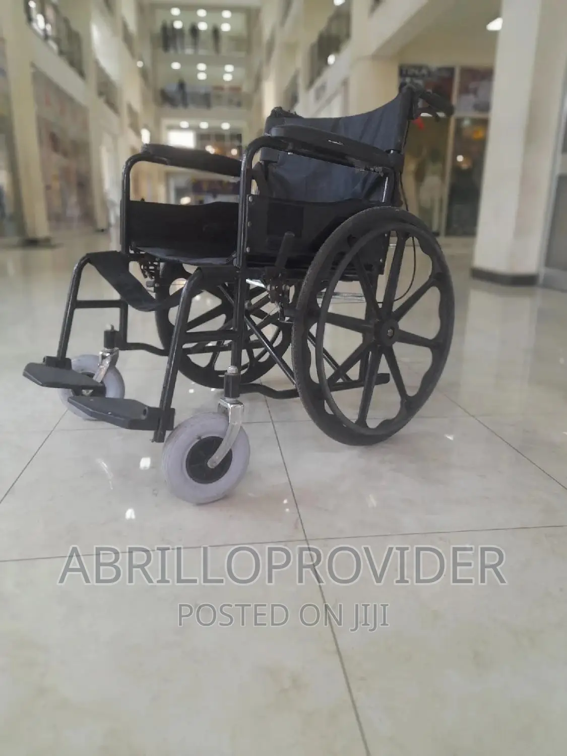 Full Black Wheelchair/Used Wheelchair/Slightly vs Wheelchair